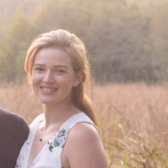 Meet your Posher, Sarah - Picture 1 of 1